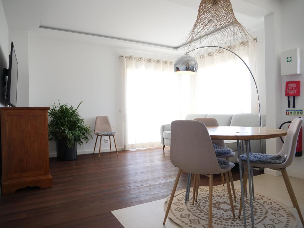 Cozy Apartment With Sea View Over Meia Praia Lagos Extérieur photo