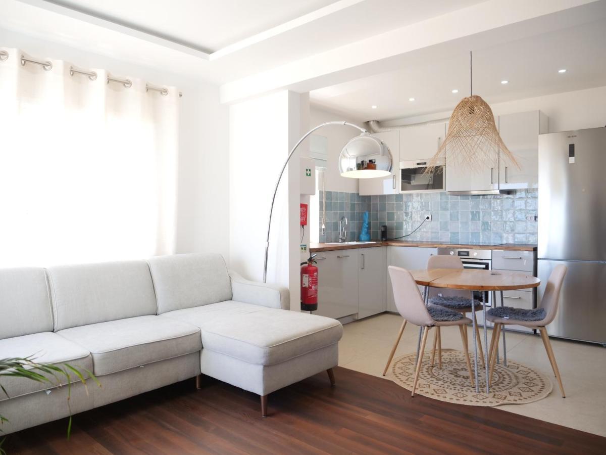Cozy Apartment With Sea View Over Meia Praia Lagos Extérieur photo