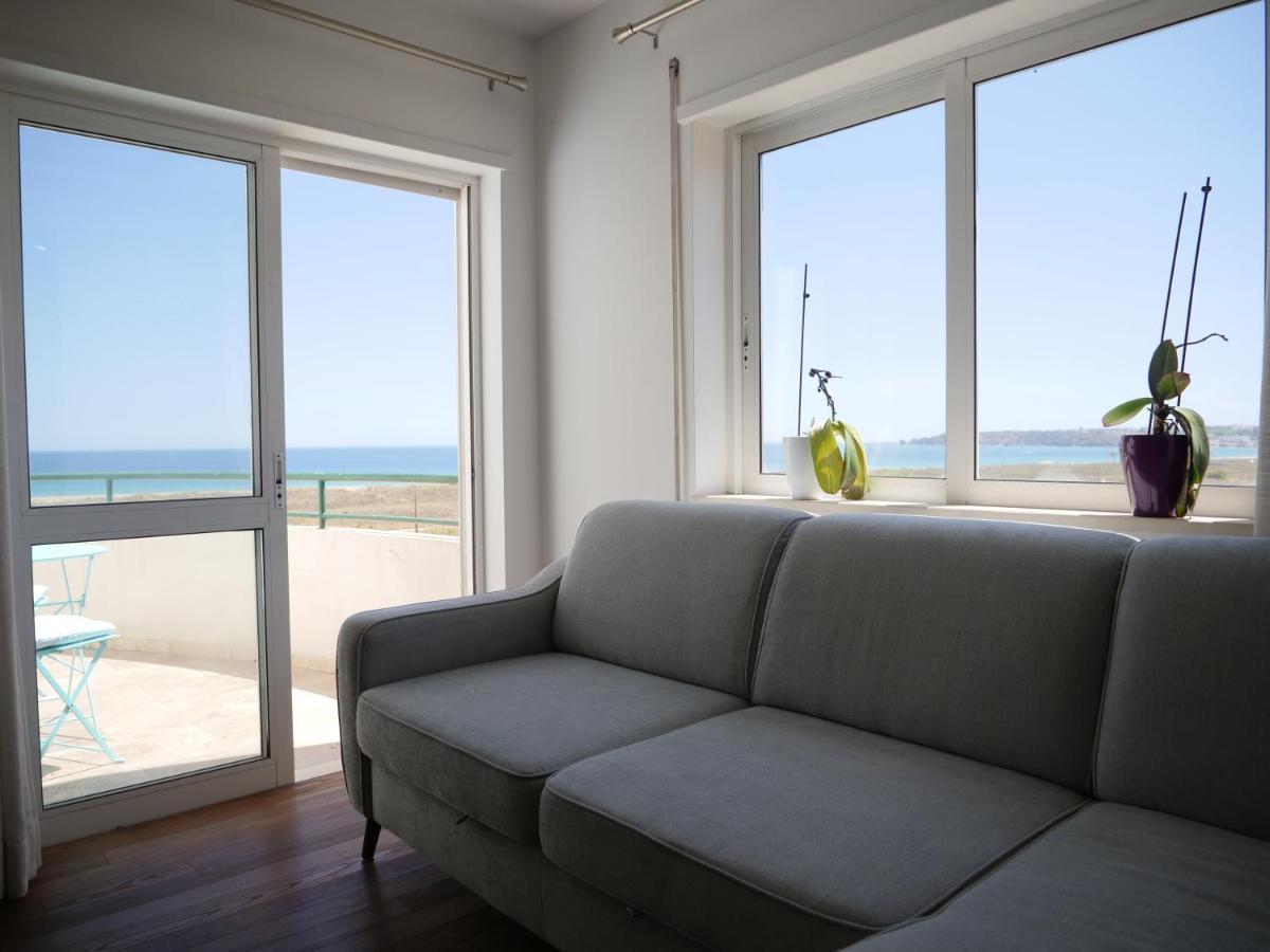 Cozy Apartment With Sea View Over Meia Praia Lagos Extérieur photo